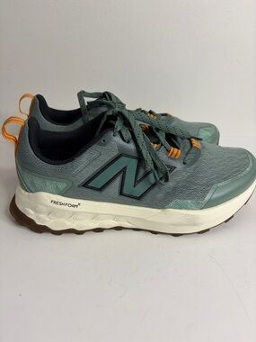 New Balance Fresh Foam X Garoe V2 Shoes Mens 9.5 Womens 11 Dark Juniper Green